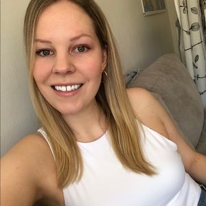 Meet your Posher, Coni